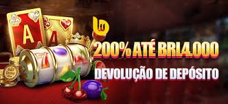 Philippines player browsing vip777 slot online slots on mobile phone with easy tap controls